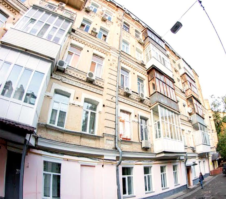 Status Guesthouse Kiev Exterior foto